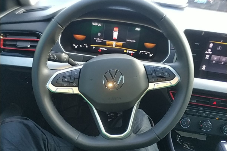 Volkswagen Lavida 2024 immagine di auto #11