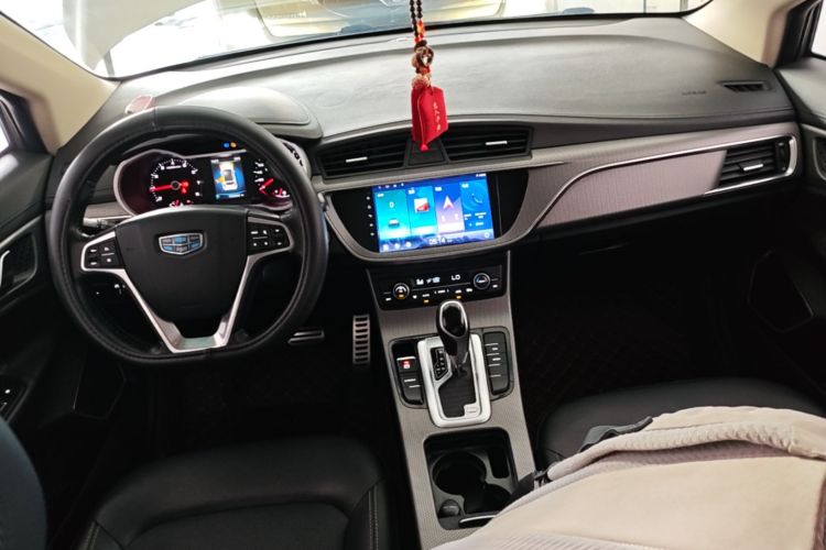 GEELY Emgrand GS 2018 car image #10