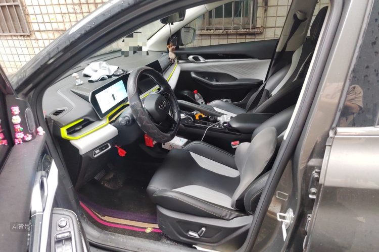 GEELY Coolray 2022 immagine di auto #17