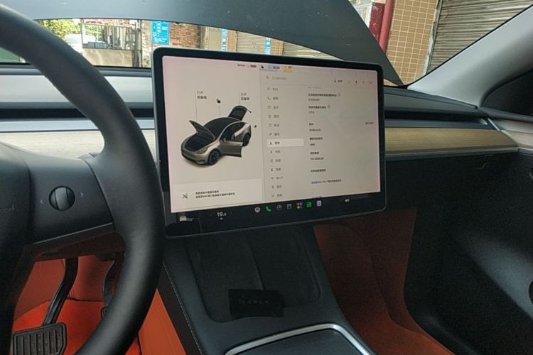 Tesla Model Y 2021 #13 Tesla Model Y 2021 car image #13
