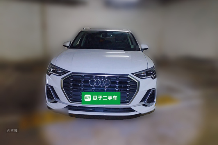 Audi Q3 2020 car image #3