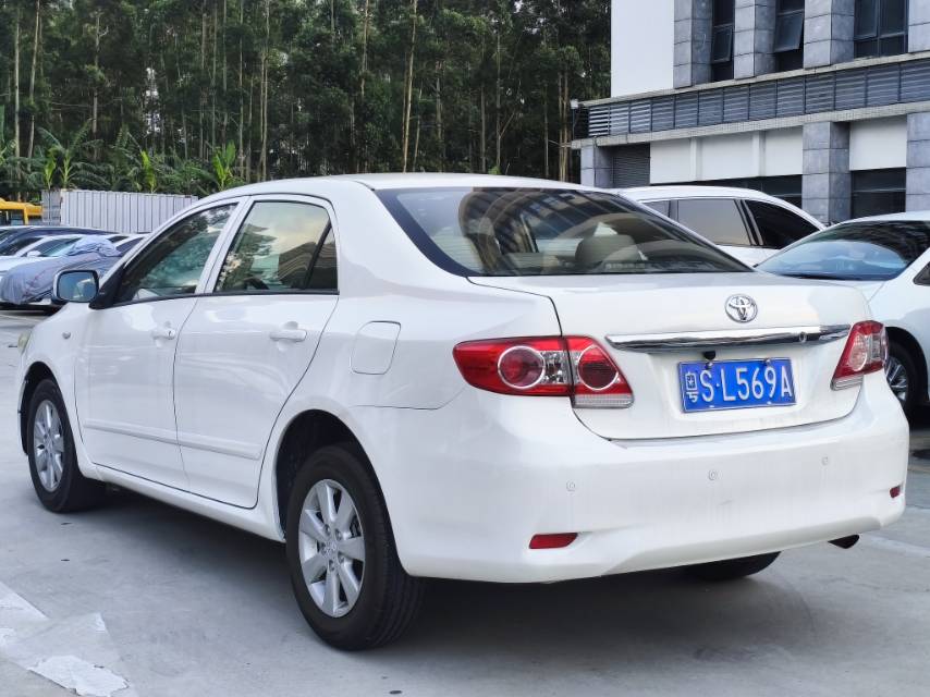 Toyota Corolla 2012 #9 Toyota Corolla 2012 car image #9