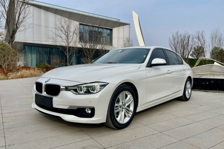 BMW 3 Series 2017 #2 BMW 3 Series 2017 car image #2
