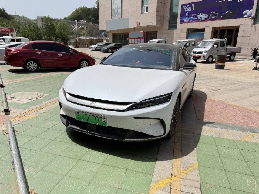 BYD Han 2023 car image 