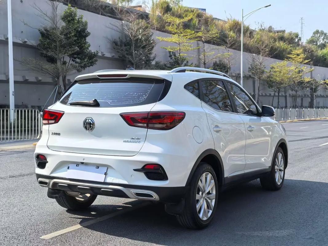 MG ZS 2020 car image #6