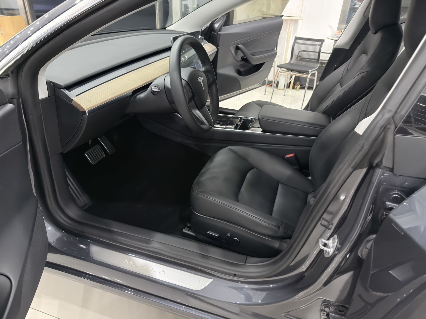 Tesla Model 3 2020 #5 Tesla Model 3 2020 صورة سيارة #5