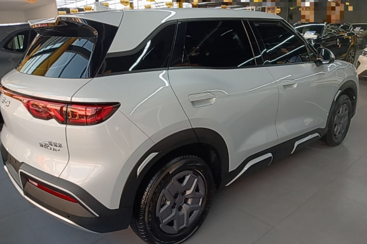 BYD YuanUP 2025 #5 BYD YuanUP 2025 صورة سيارة #5