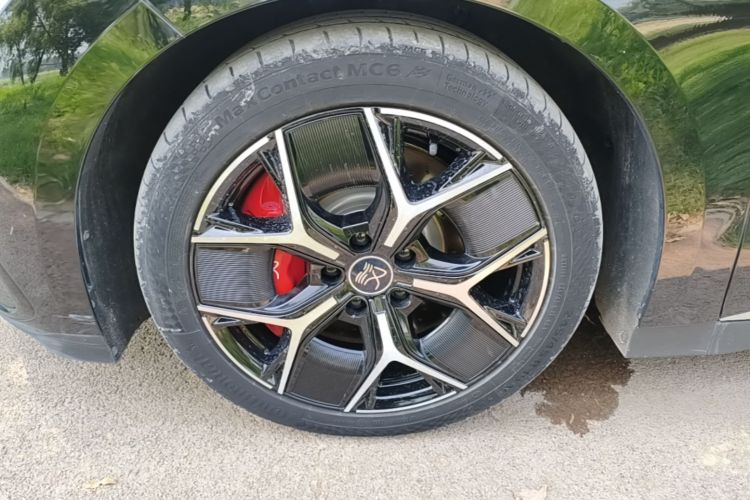 BYD Han 2022 car image #9