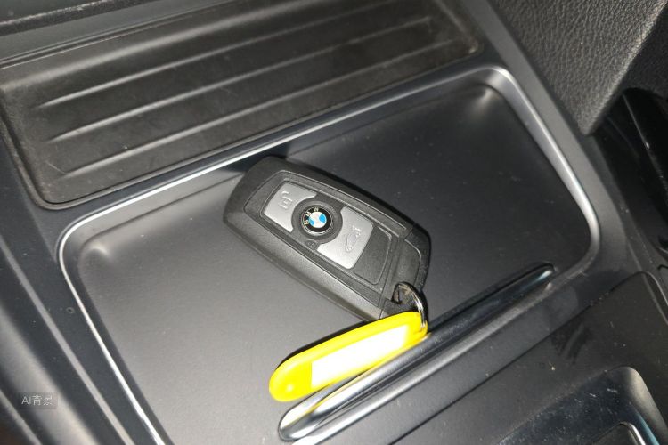 BMW 3 Series 2019 #10 BMW 3 Series 2019 car image #10