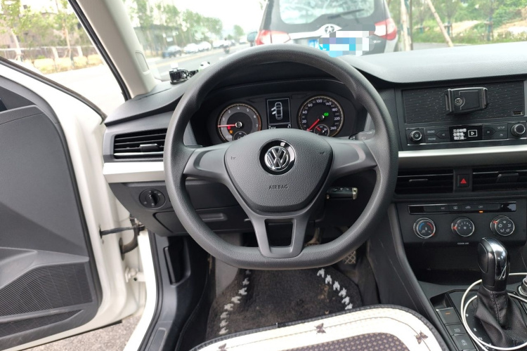 Volkswagen Lavida 2019 #15 Volkswagen Lavida 2019 car image #15