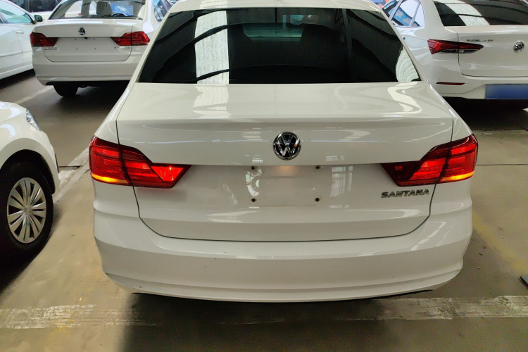 Volkswagen Santana 2022 car image #6