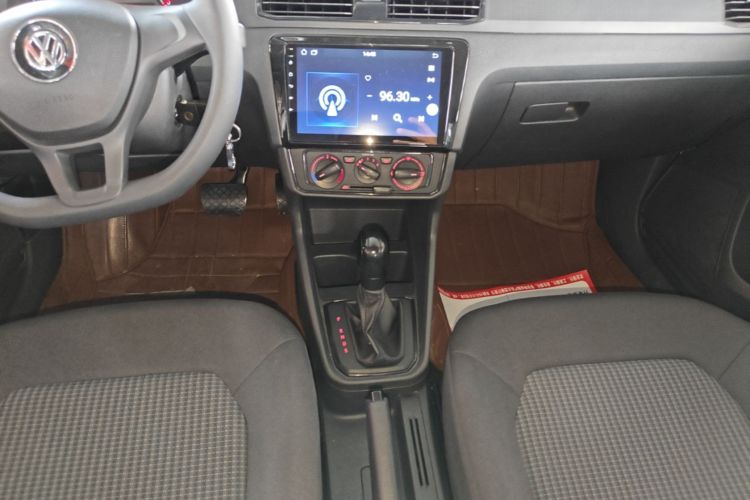 Volkswagen Santana 2016 car image #13