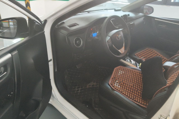 Toyota Corolla 2018 car image #9
