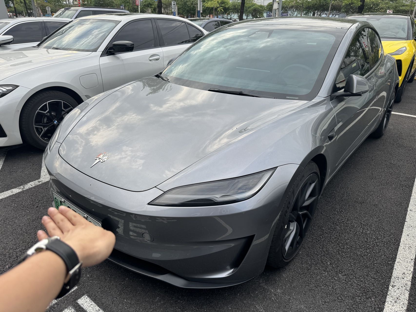 Tesla Model 3 2024 car image 