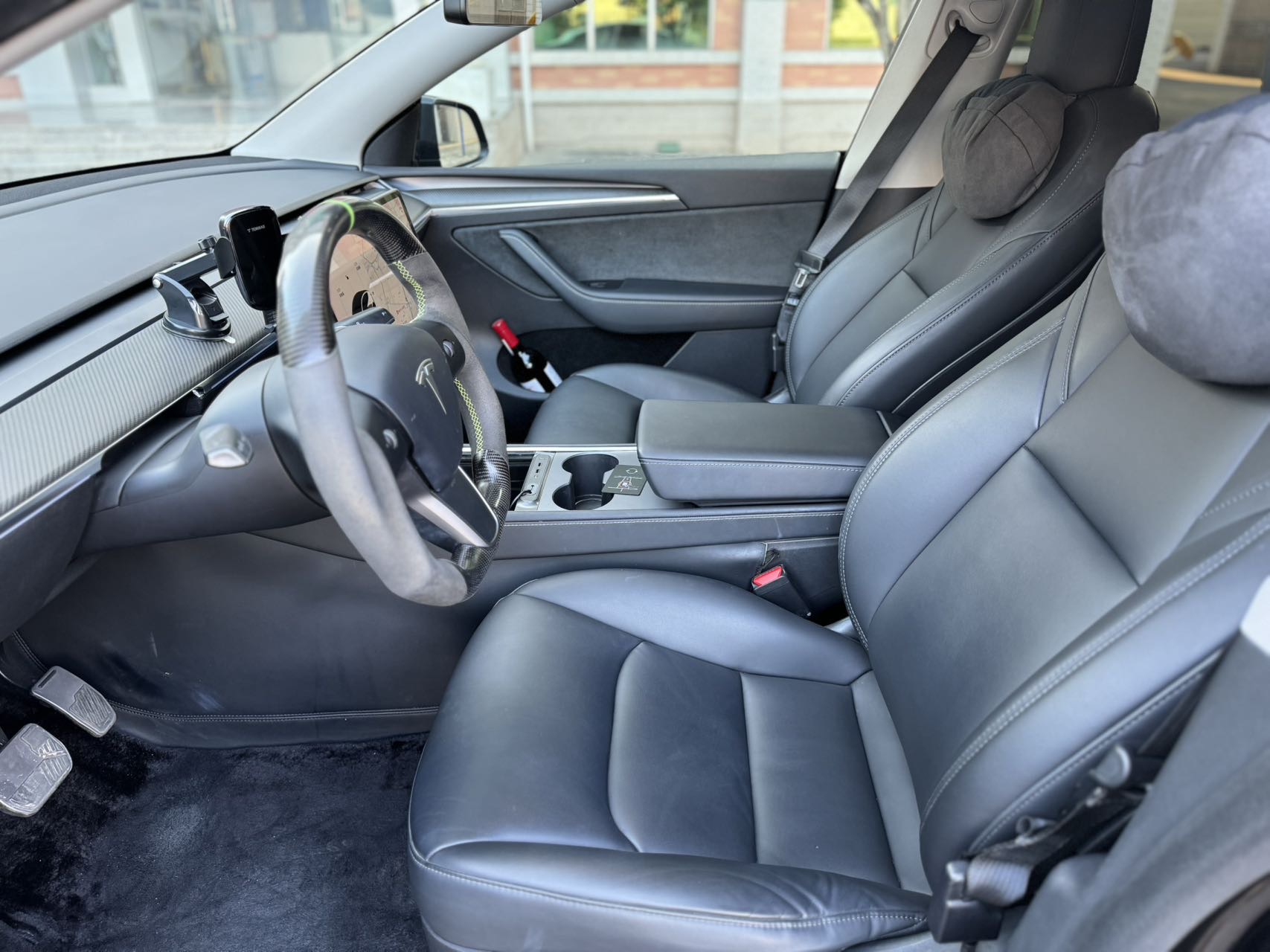 Tesla Model Y 2021 #4 Tesla Model Y 2021 car image #4