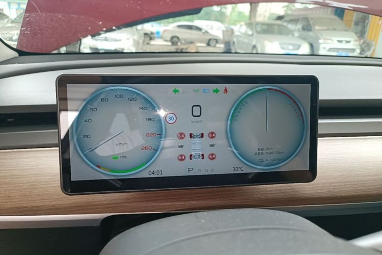Tesla Model 3 2022 car image #12