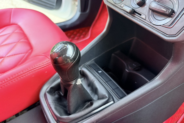 Volkswagen Santana 2019 car image #27