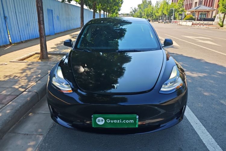 Tesla Model 3 2022 car image #3