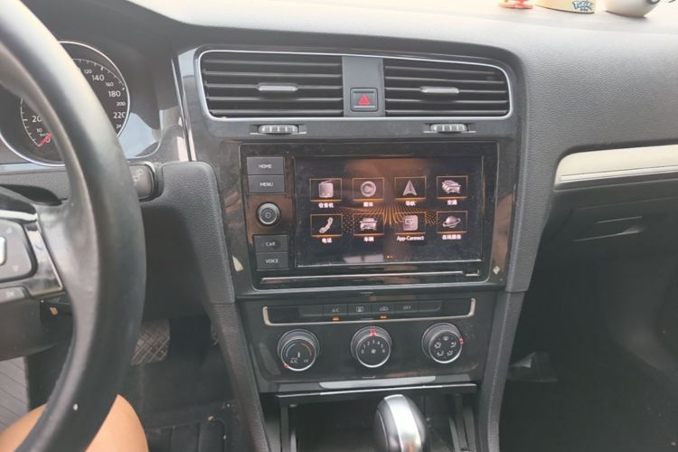 Volkswagen Golf 2019 #15 Volkswagen Golf 2019 car image #15