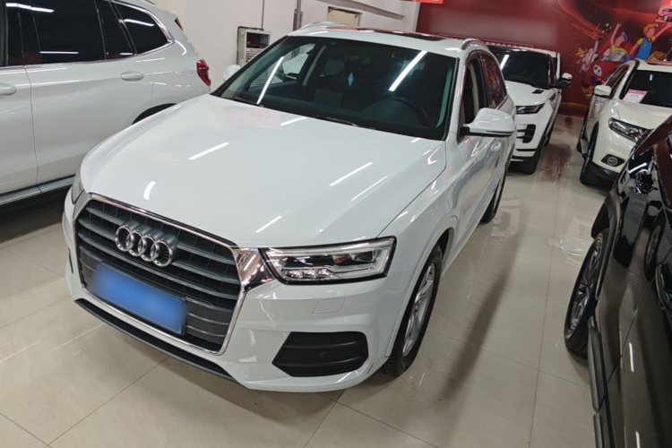 Audi Q3 2018 #2 Audi Q3 2018 изображение автомобиля #2