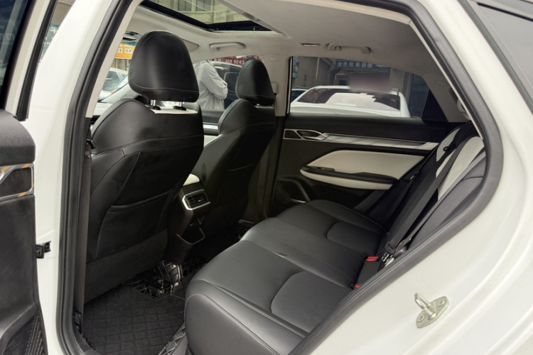 GEELY Emgrand L 2023 #12 GEELY Emgrand L 2023 car image #12