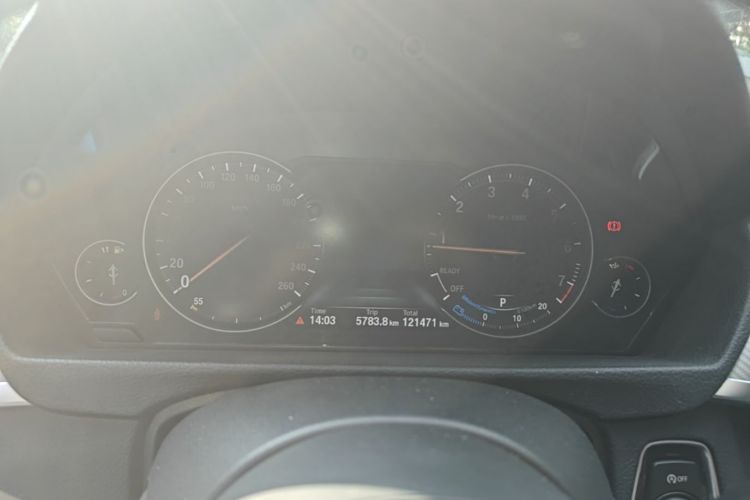 BMW 3 Series 2019 صورة سيارة #12