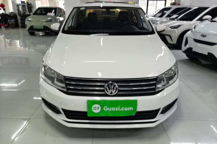 Volkswagen Santana 2016 car image #3