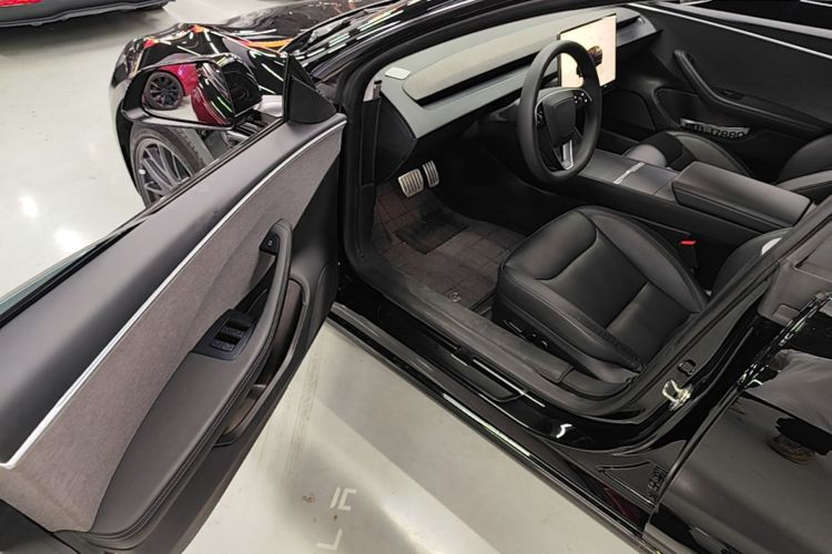 Tesla Model 3 2024 #16 Tesla Model 3 2024 car image #16