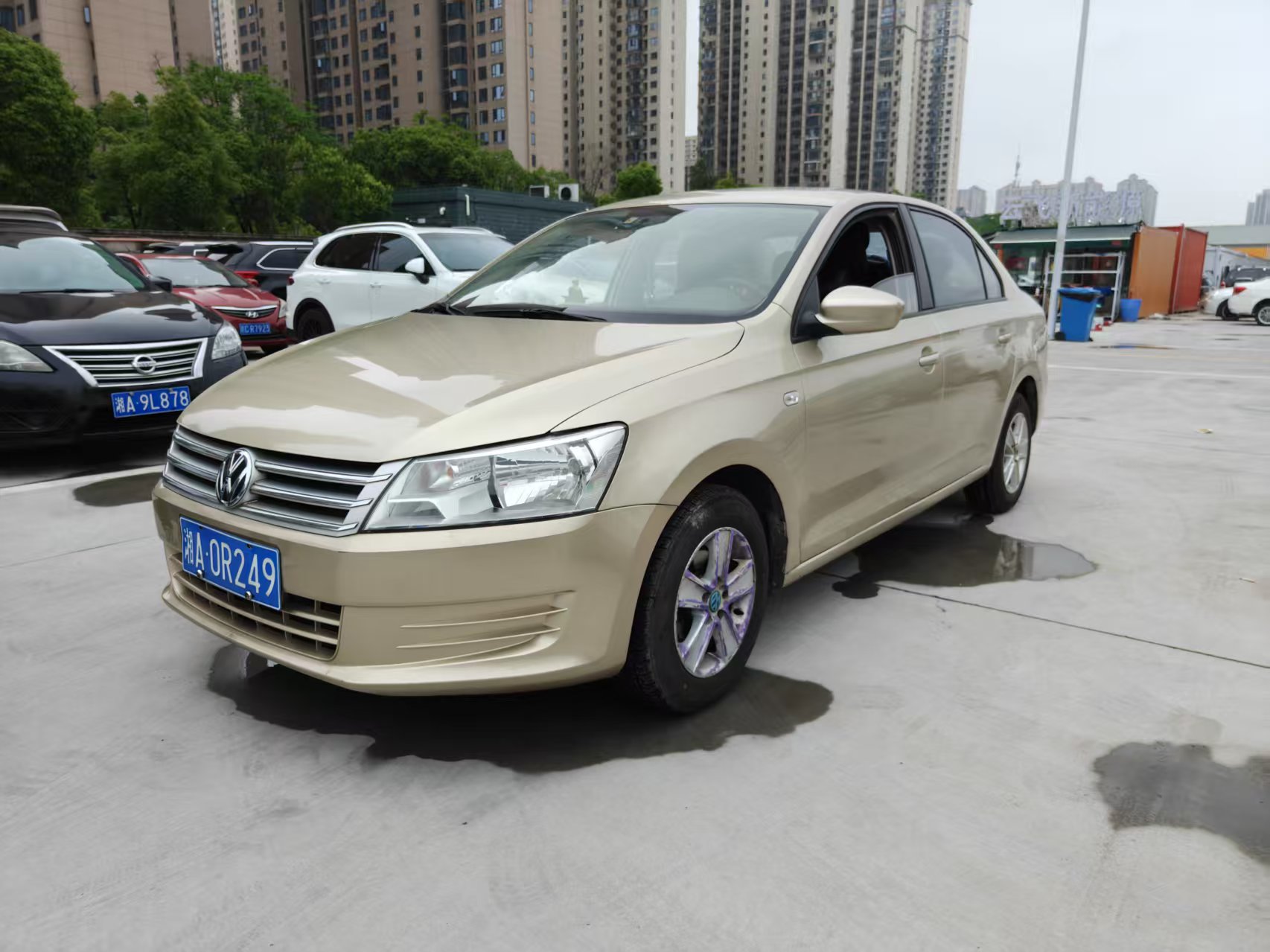 Volkswagen Santana 2013 Volkswagen Santana 2013 car image