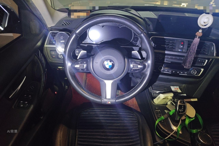 BMW 3 Series 2018 #12 BMW 3 Series 2018 car image #12