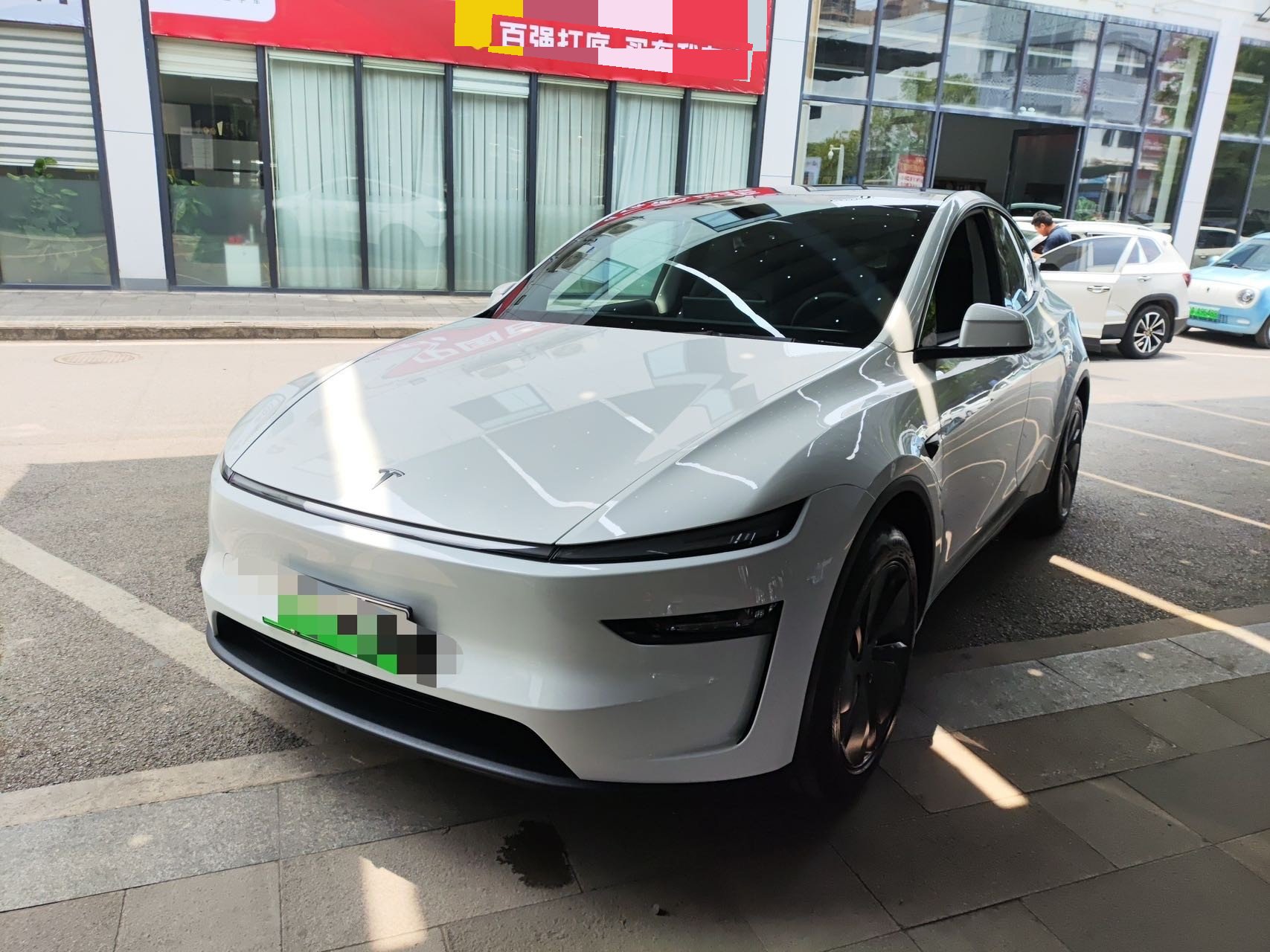 Tesla Model Y 2026 car image 