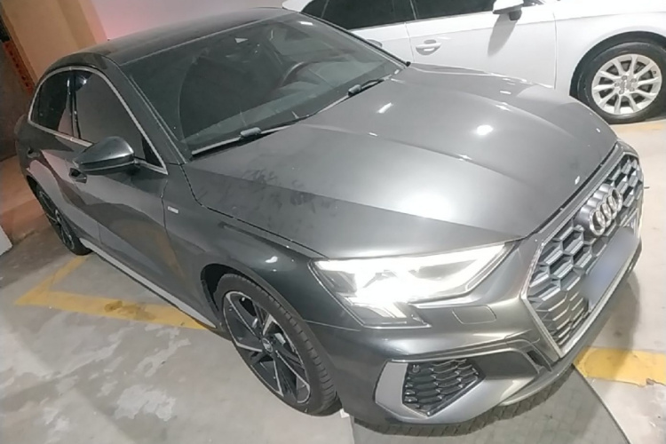 Audi A3 2021 car image #4