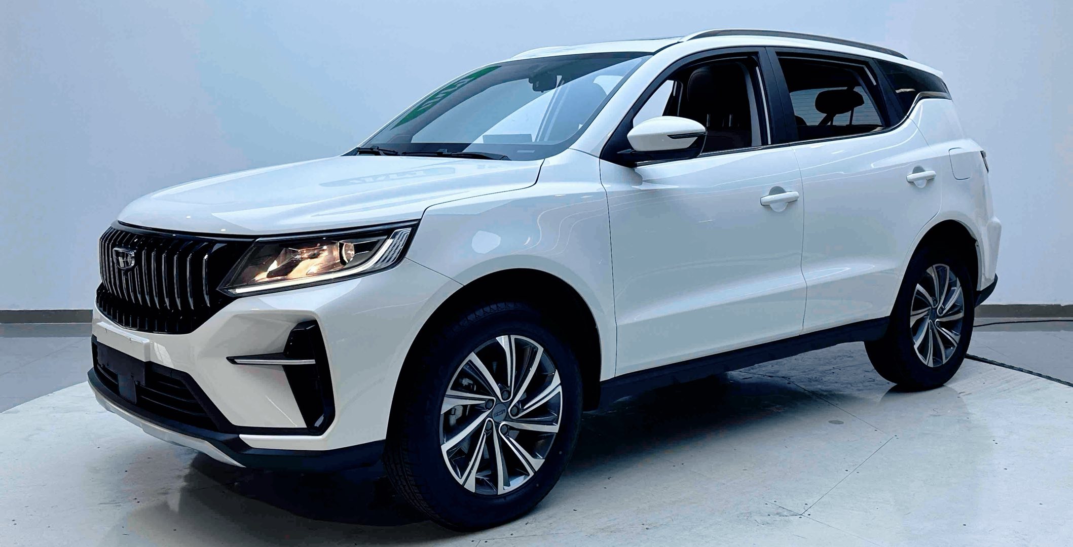 GEELY Vision X6 2022 car image 