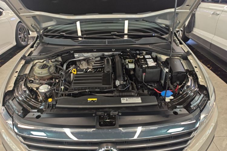 Volkswagen Lavida 2019 car image #20