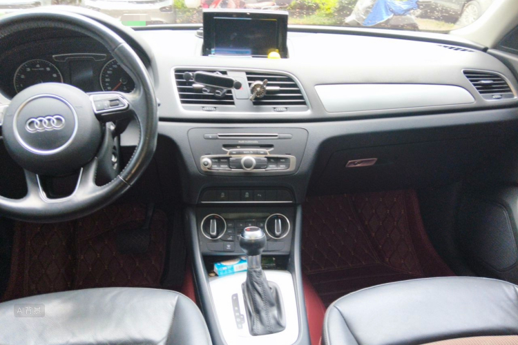 Audi Q3 2016 immagine di auto #11