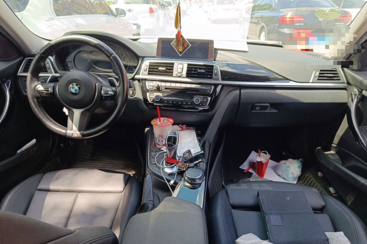 BMW 3 Series 2018 car image #7