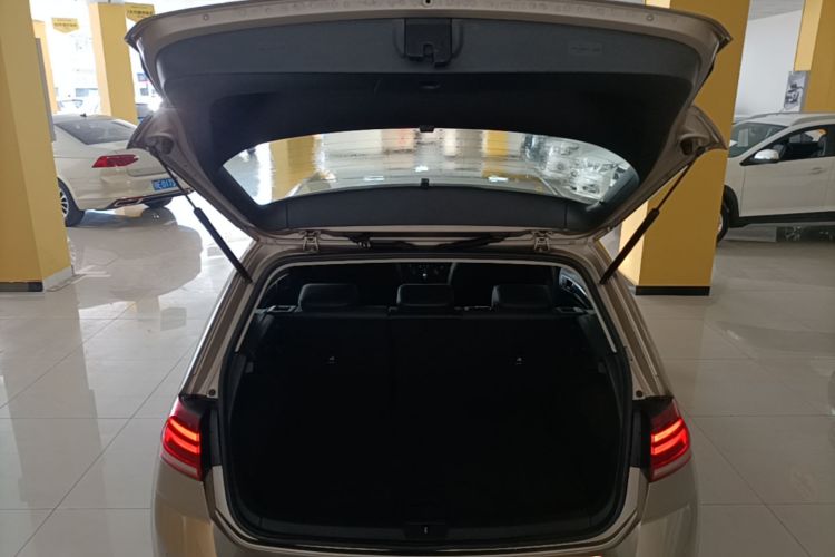 Volkswagen Golf 2018 #21 Volkswagen Golf 2018 car image #21