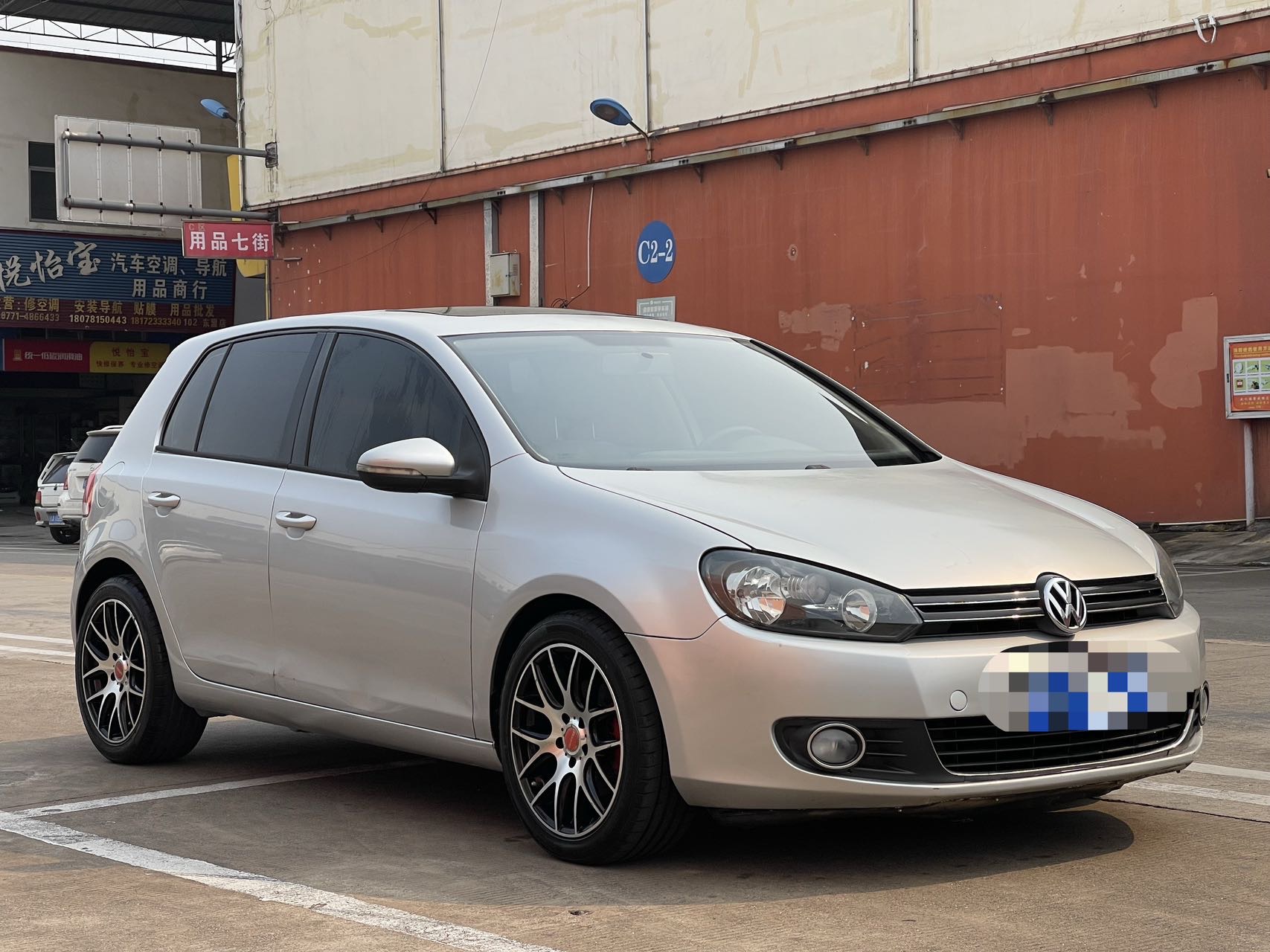 Volkswagen Golf 2009 immagine di auto #3
