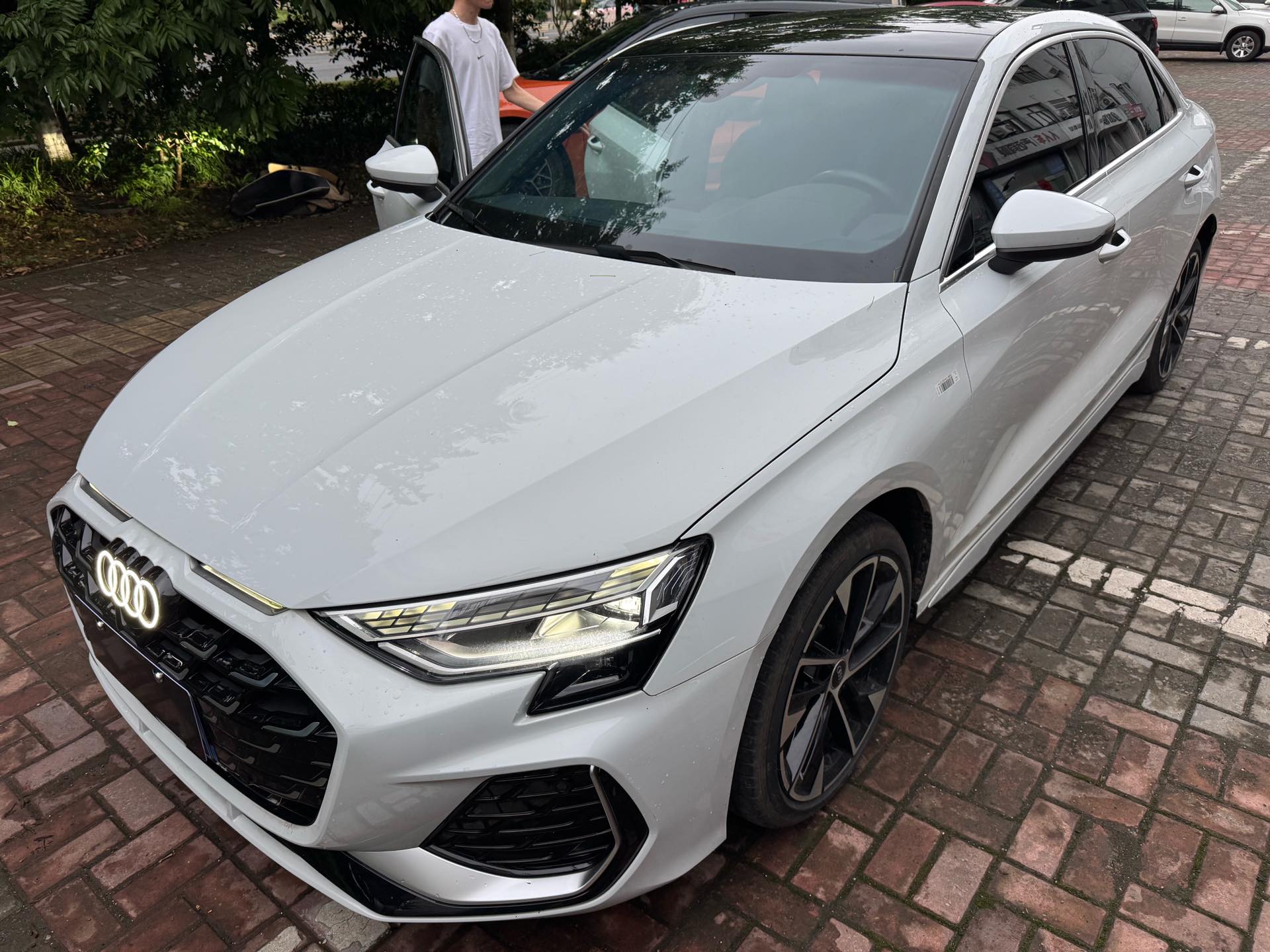 2025 car image 