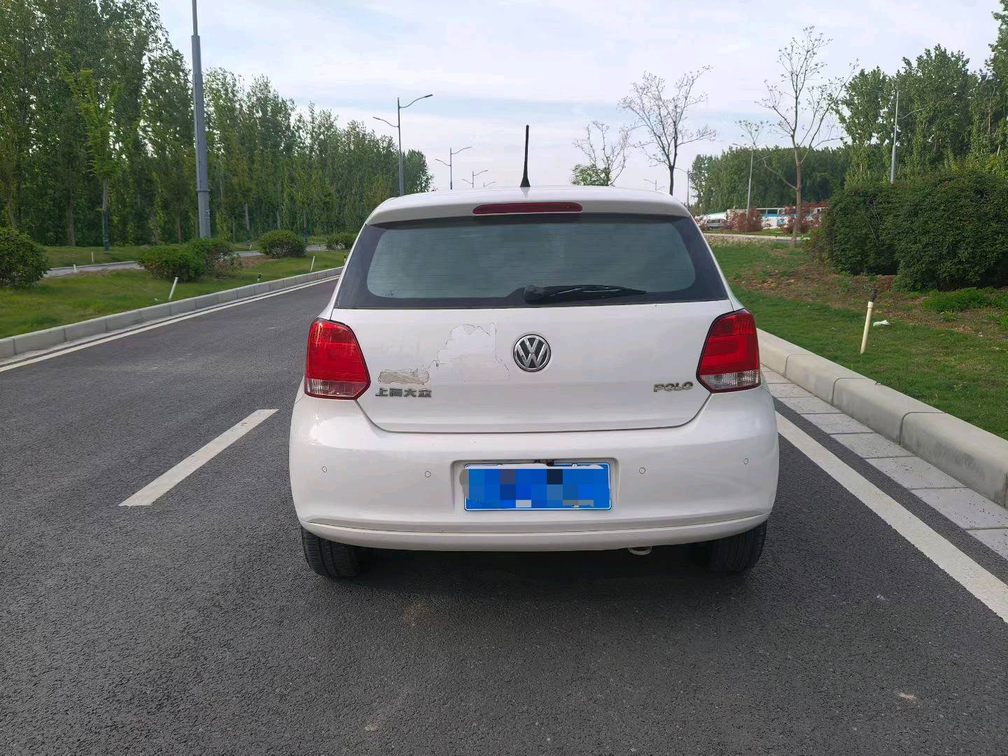 Volkswagen Polo 2011 #8 Volkswagen Polo 2011 изображение автомобиля #8