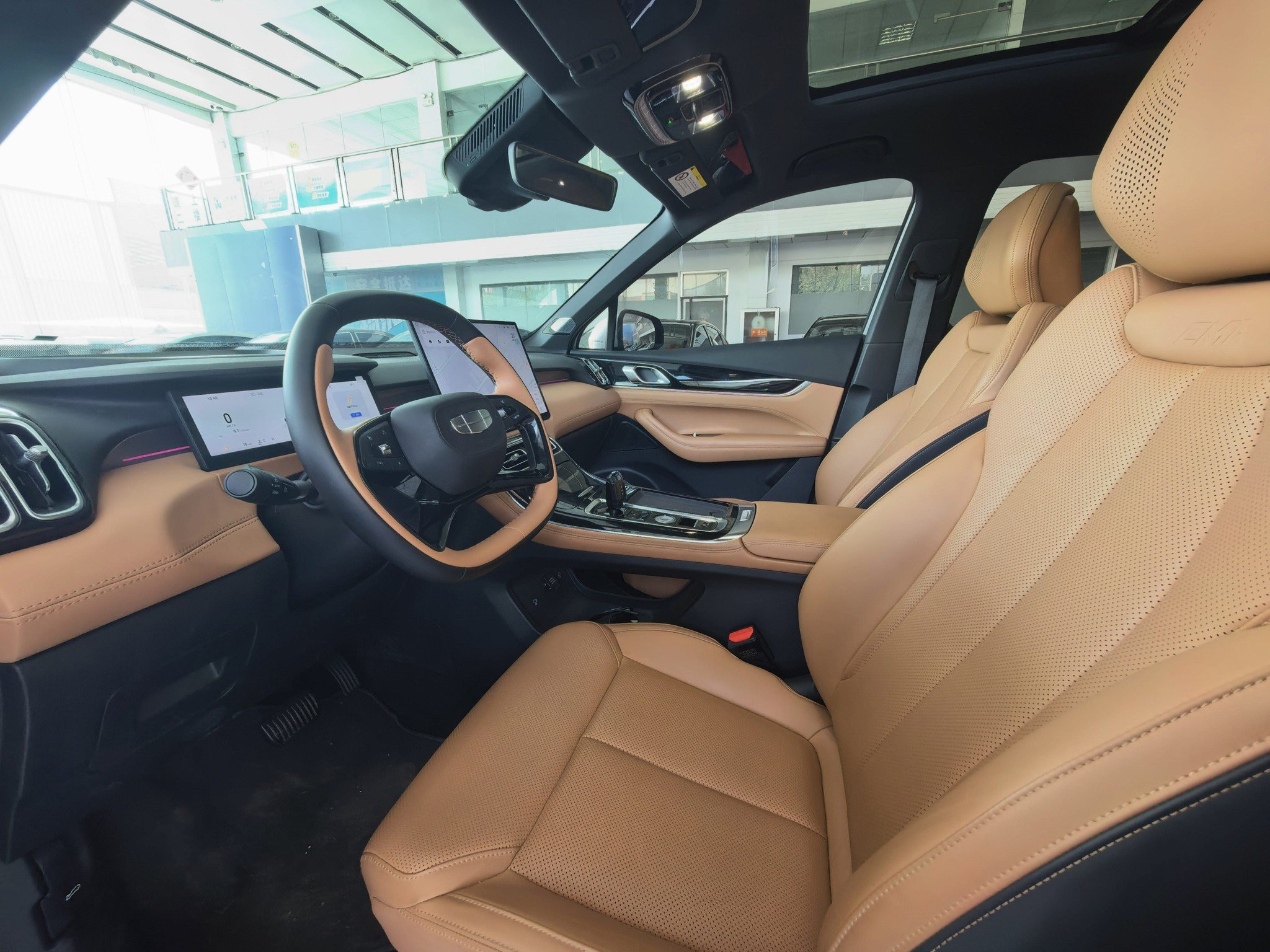 GEELY Boyue L 2026 car image #7