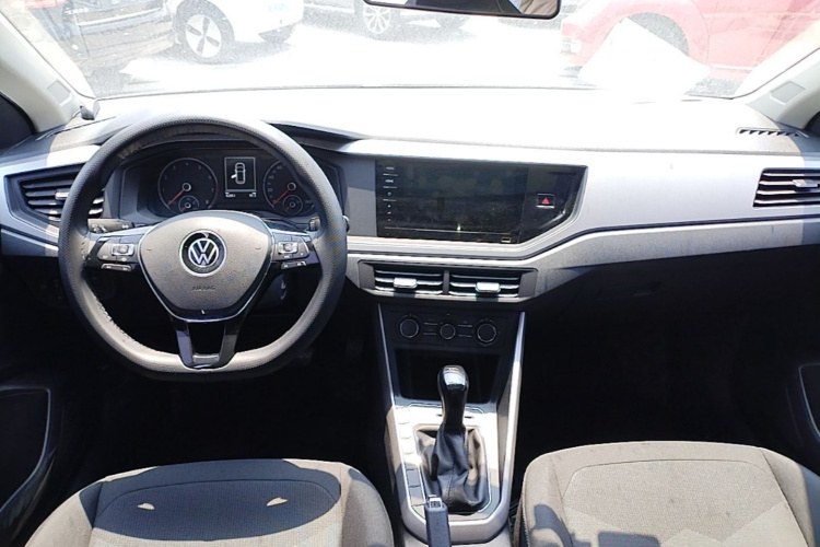 Volkswagen Polo 2021 car image #10
