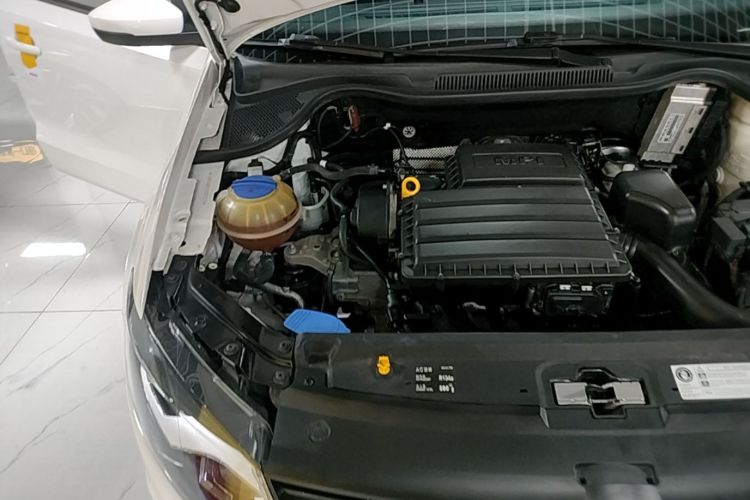 Volkswagen Polo 2018 car image #23