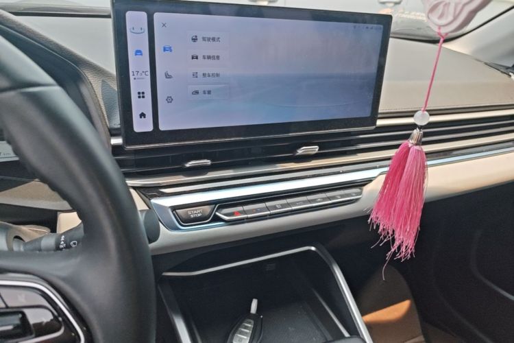 GEELY Emgrand 2023 #13 GEELY Emgrand 2023 car image #13