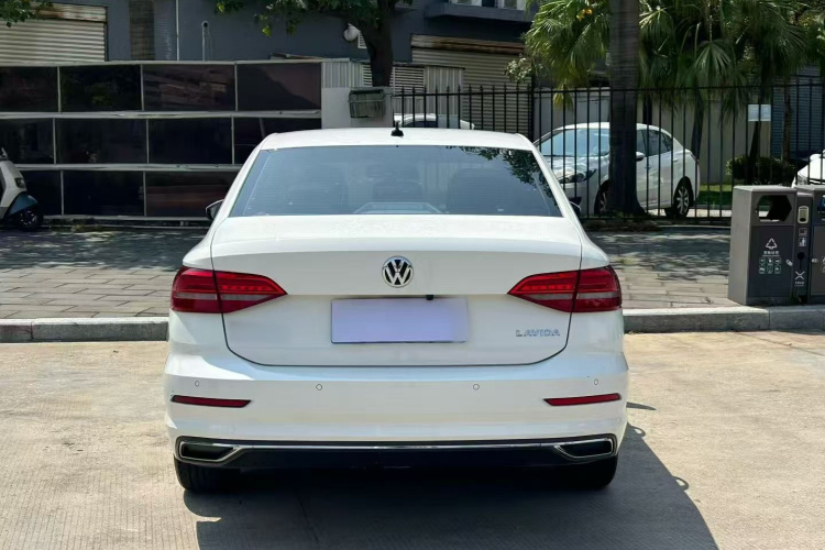 Volkswagen Lavida 2021 car image #6
