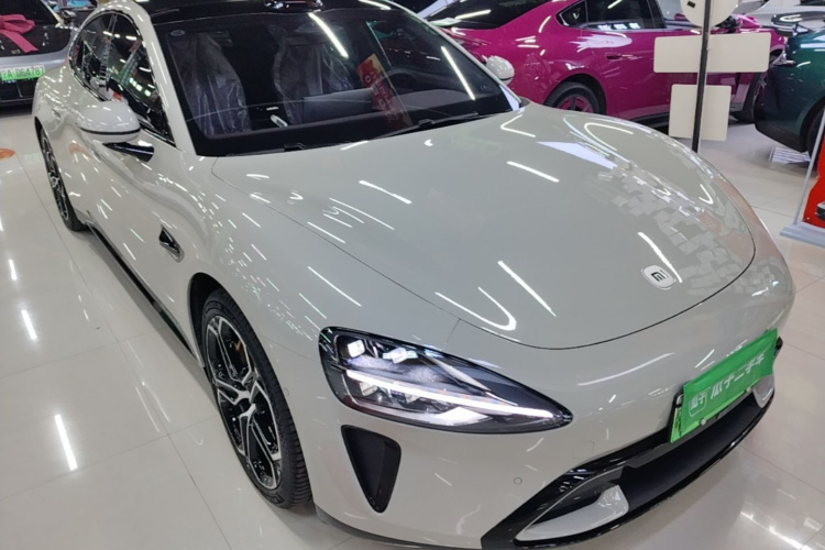 MI SU7 2025 car image #4