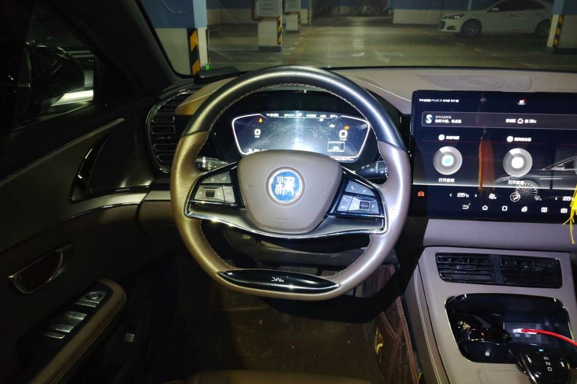 BYD Han 2022 car image #22