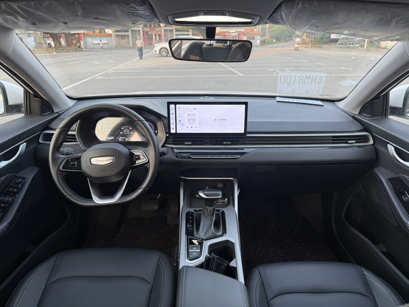 GEELY Emgrand 2024 car image #6