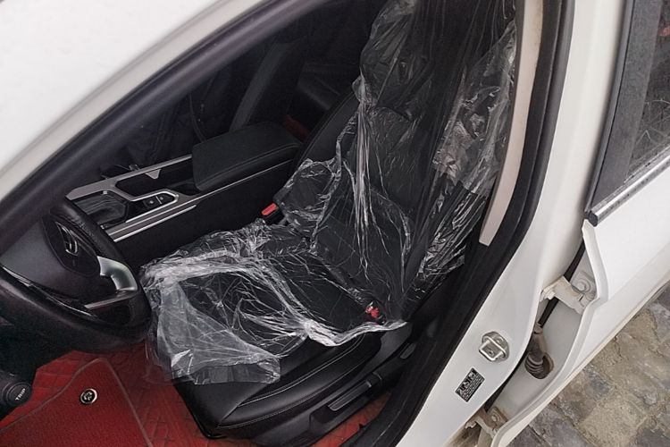 GEELY Emgrand 2022 car image #17