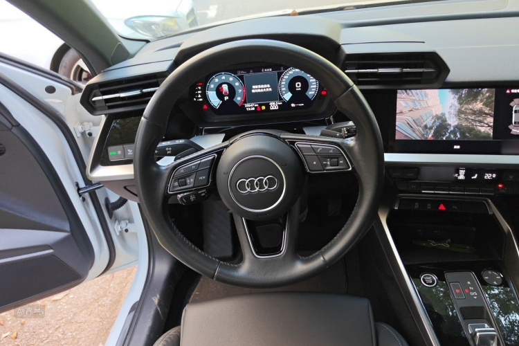 Audi A3 2022 صورة سيارة #12